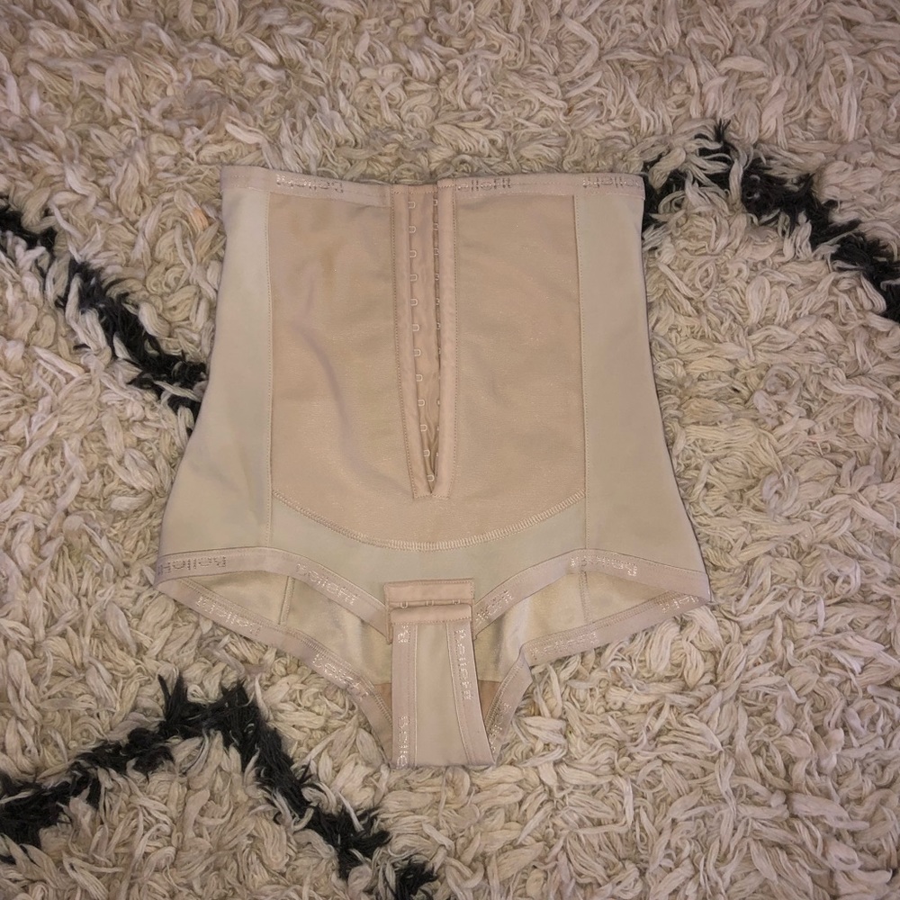 Bellefit corset